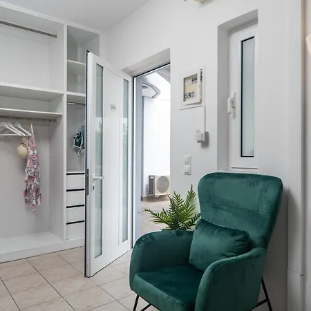 Апартаменти 